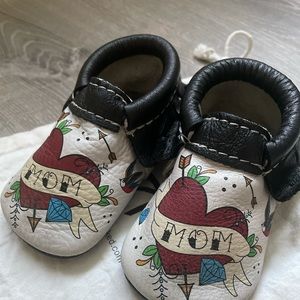 Freshly Picked I Heart Mom Moccs Size 3